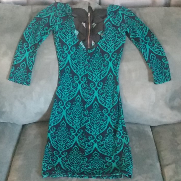 Dress - Picture 2 of 2